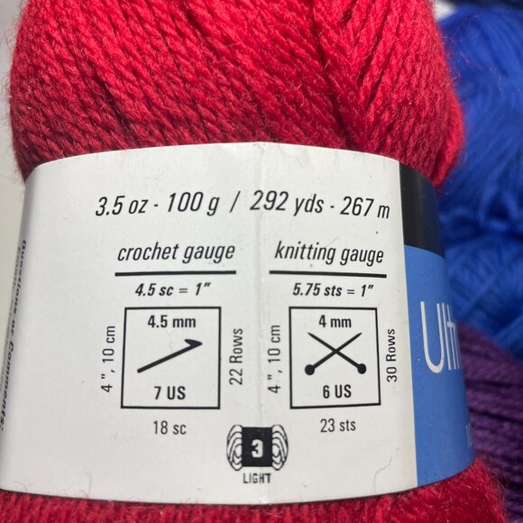 Yarn bundle in DK weight, mostly wool 6+ skeins - Picture 7 of 9